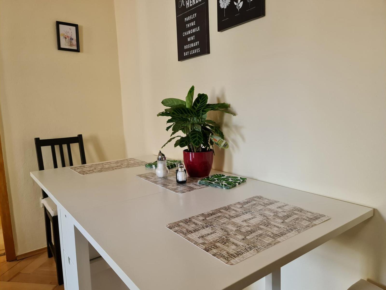 Cityappartement Am Bauhaus-Museum Веймар Номер фото